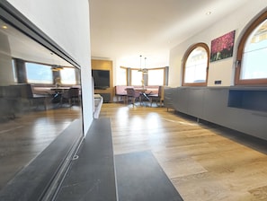 House | Living room - Exclusive Apartment With Garden and Whirlpool (Ramsau im Zillertal)