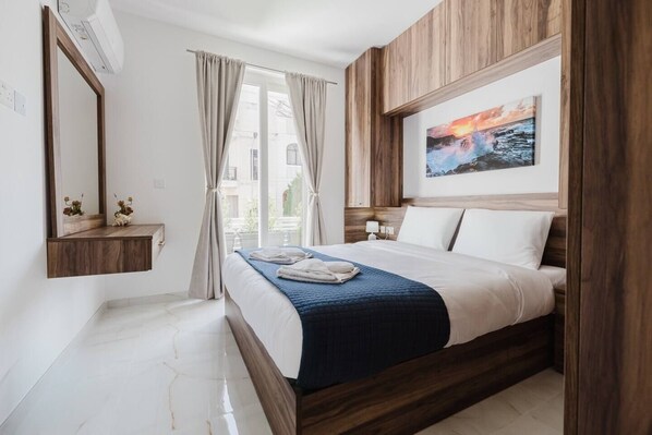 1 bedroom, free WiFi - Escape to our cozy studio apartment in the heart of Mellieha, Malta. Located just moments from the city centre, this tranquil retreat offers convenience and serenity - perfect for couples or families. (Il-Mellieħa)