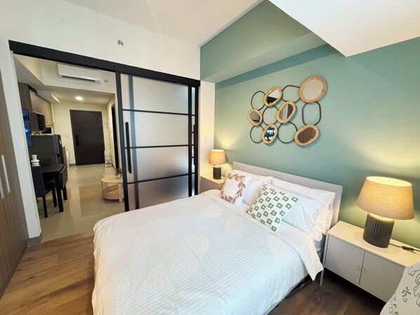 1 habitación, tabla de planchar con plancha, wifi y ropa de cama 