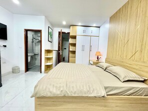Deluxe Apartment, City View | 1 bedroom, desk, laptop workspace, free WiFi - Ruby Japan Home (Hanoi)