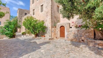 House | Exterior