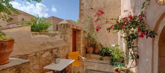 Telesilla House Monemvasia