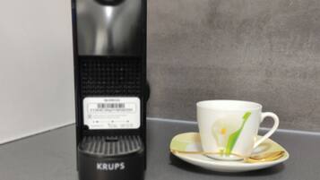 Kaffee und/oder Kaffeemaschine