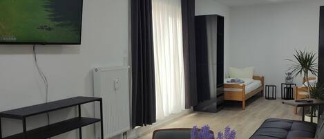 2 間睡房、熨斗/熨衫板、Wi-Fi、床單