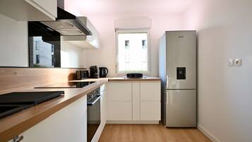 Fridge, microwave, oven, dishwasher