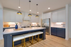 Fridge, microwave, oven, stovetop - Brand New 4BR 3.5BA House, Central Location in Oak Island, Sleeps 14 (Oak Island)