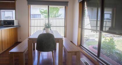 Located across from Sovereign Hill, this 3-bedroom home is perfect for families or travellers