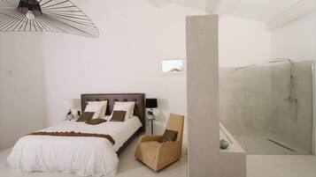 1 chambre, fer et planche à repasser, Wi-Fi, draps fournis