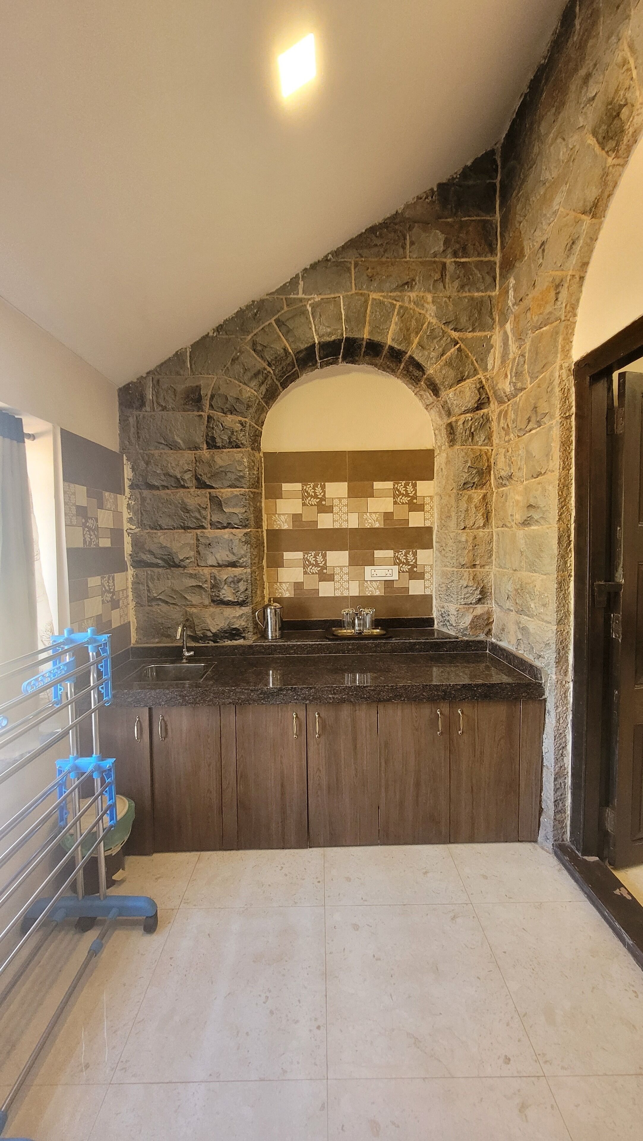 奢华双人房或双床房, 多张床, 无烟房, 山景 | 浴室 | 淋浴设施、免费洗浴用品、吹风机、毛巾