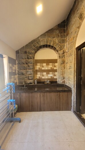 Luxury Double or Twin Room, Multiple Beds, Non Smoking, Hill View | Bathroom | Shower, free toiletries, hair dryer, towels - Madhuvan Retreat Resort Amba (Shahuwadi)