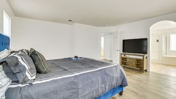 House (5 Bedrooms) | Interior