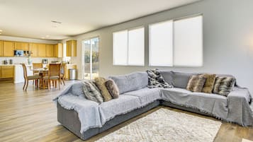 Rumah (5 Bedrooms) | Interior