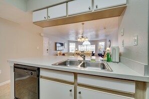 Apartment (3 Bedrooms) | Interior - 7 Mi to Disney: Condo w/ Pool & Hot Tub Access! (Kissimmee)
