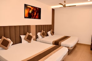 Literie de qualité supérieure, Wi-Fi gratuit, draps fournis