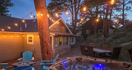 Steps to Estes Lake: Mtn-view Hideaway w/ Hot Tub!