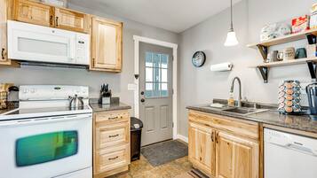 Rumah (2 Bedrooms) | Interior