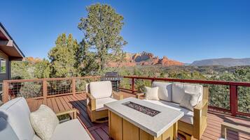 House (3 Bedrooms) | Front of property