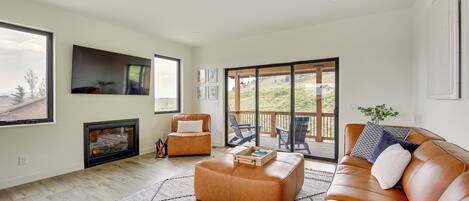 House (3 Bedrooms) | Front of property