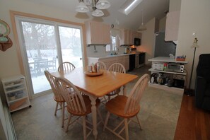 Fridge, microwave, oven, stovetop - Private Yard and Convenient Access to Beaches (2395) (Eastham)