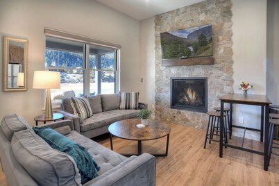 Newly Built Duplex | A/C | Peekaboo River Views | Pet-Friendly