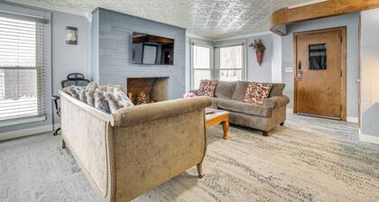 4 Mi to Dtwn Kalamazoo: Central Apt