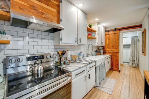 'rockinb88 Ranch Retreat' Terrell Home Near Shops