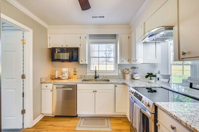 Patio + Yard: Family Home in North Charleston