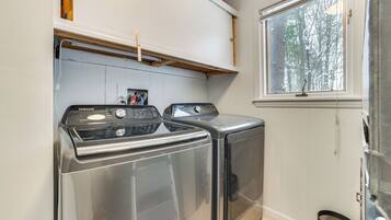 Rumah (4 Bedrooms) | Interior