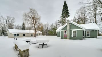 Cottage (2 Bedrooms) | Interior