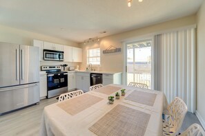 Apartment (2 Bedrooms) | Interior - 1/2 Mi to Atlantic Beach: Townhome w/ Balcony! (Atlantic Beach)
