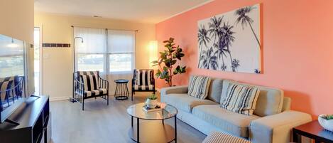 Apartment (2 Bedrooms) | Front of property