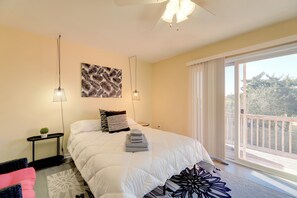 Apartment (2 Bedrooms) | Interior - Walk to Atlantic Beach: Townhome w/ Patio! (Atlantic Beach)