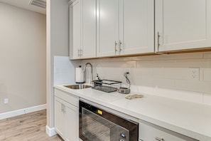 Apartment (1 Bedroom) | Bahagian dalam