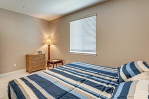 Interior - 7 Mi to Folsom Lake: Sacramento Area Apartment (Folsom)