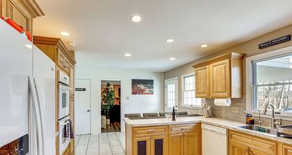 6 Mi to Hersheypark: Family Getaway w/ Fire Pit