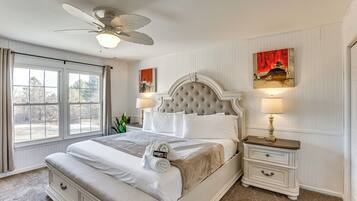 House (5 Bedrooms) | Interior