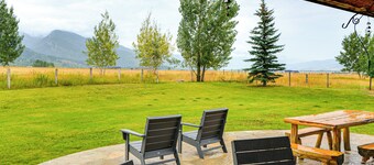 On 20 Scenic Acres: Mtn Cabin in Star Valley