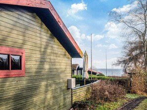 Maison | Vue sur lâeau