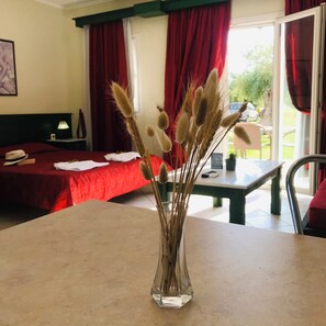 1 bedroom, iron/ironing board, internet, bed sheets