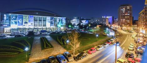 المنشأة من الخارج