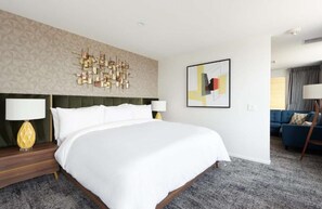 1 chambre, bureau, fer et planche à repasser, Wi-Fi