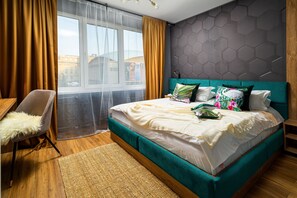 1 bedroom, iron/ironing board, Internet, bed sheets