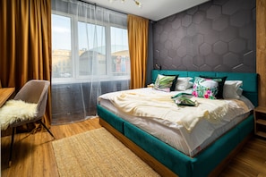 1 bedroom, iron/ironing board, Internet, bed sheets
