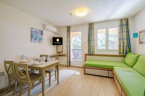 Standard Studio | WiFi, bed sheets - Valescure Accommodation (Saint-Raphael)