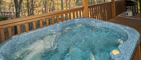 مغطس سبا خارجي