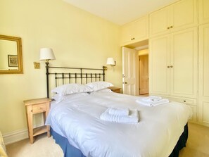 1 bedroom, iron/ironing board, bed sheets