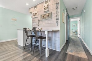 Interior - Sandy Paws-Cute 1 bedroom, 1 block from the beach!  Sleeps 4.  Pup friendly! (Navarre)