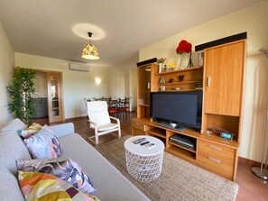Living area - Albufeira Sunny Style by Homing (Albufeira)
