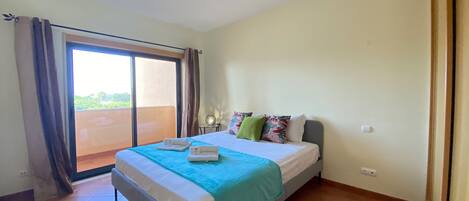 1 habitación y ropa de cama