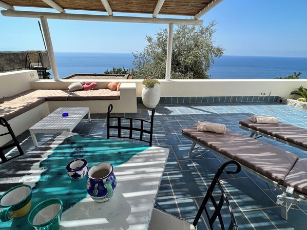 Terrace/patio - Romantic 10 mins from the beach (Conca dei Marini)